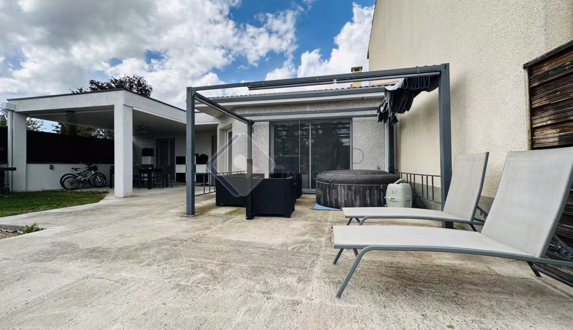 9380